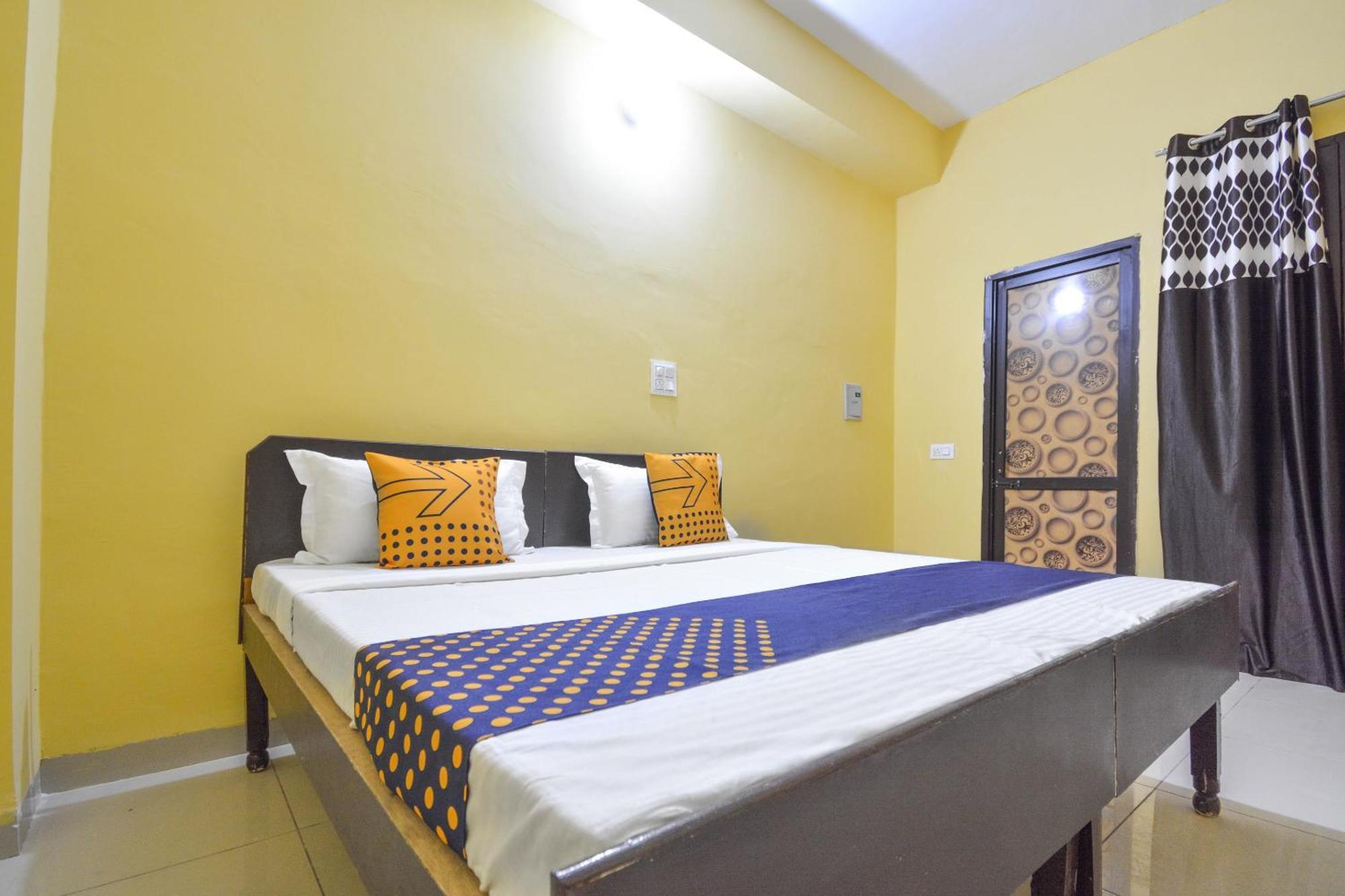 Spot On Hotel Diamond Sohana Exterior photo